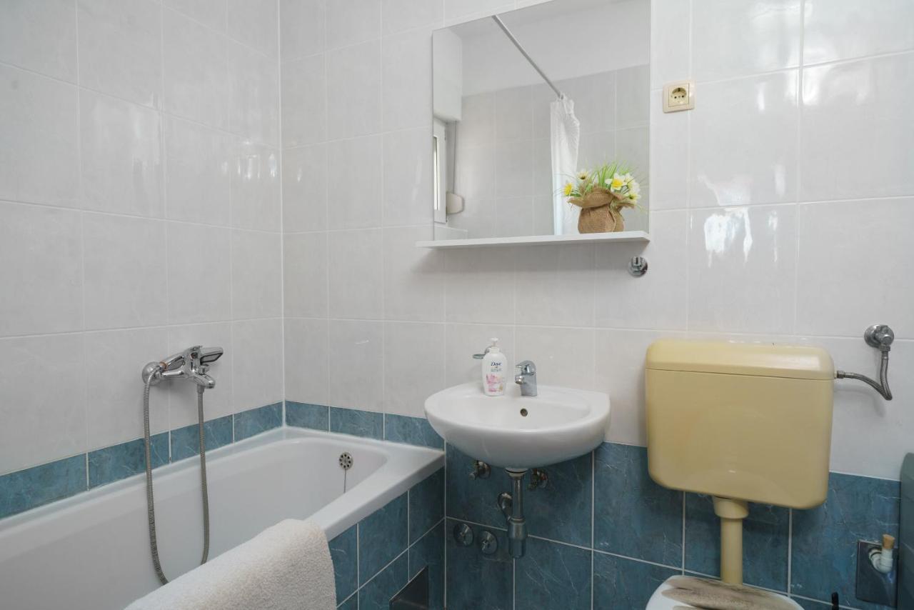 Apartmani Nedoklan Srima Εξωτερικό φωτογραφία