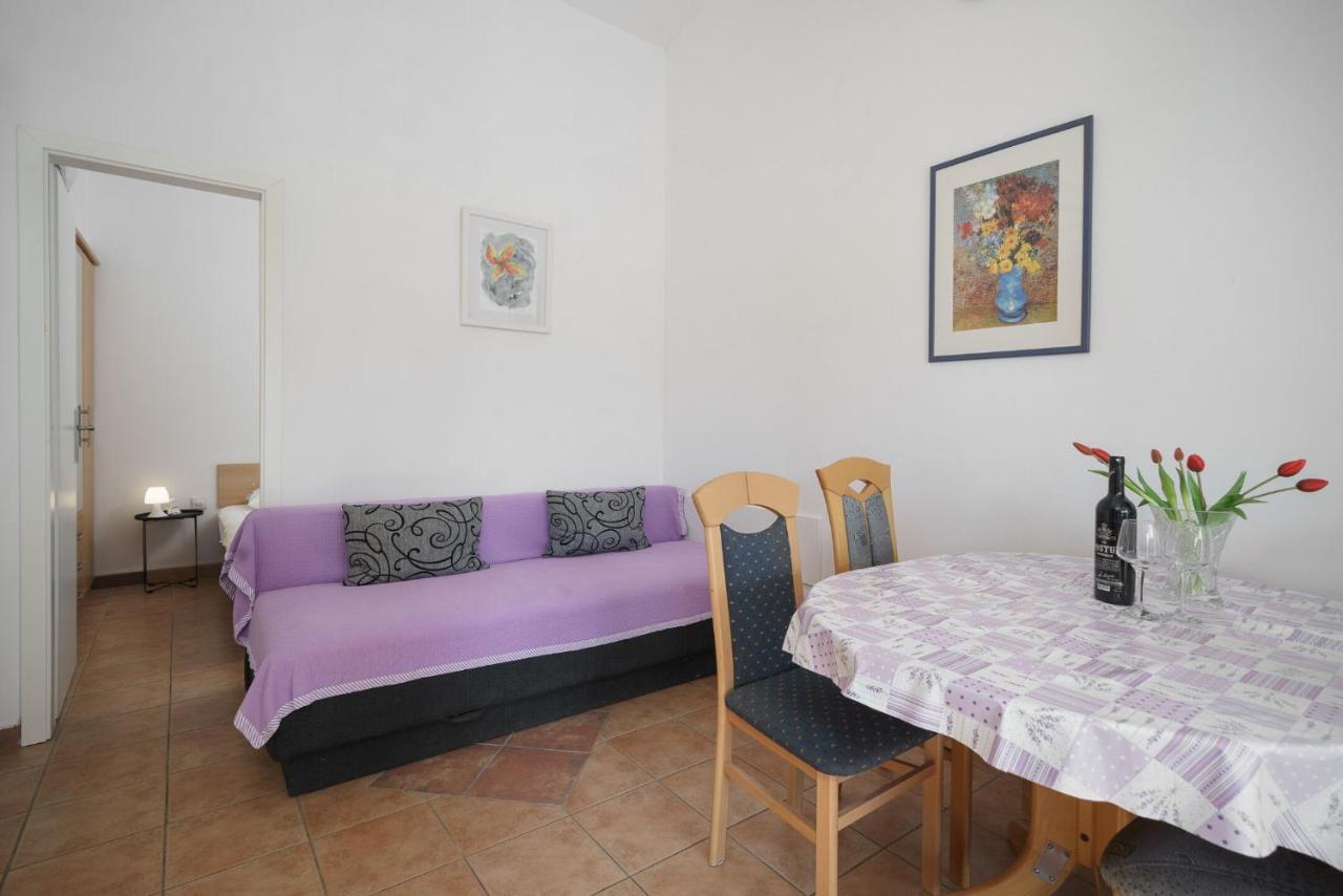 Apartmani Nedoklan Srima Εξωτερικό φωτογραφία