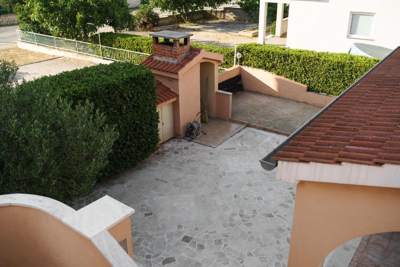 Apartmani Nedoklan Srima Εξωτερικό φωτογραφία