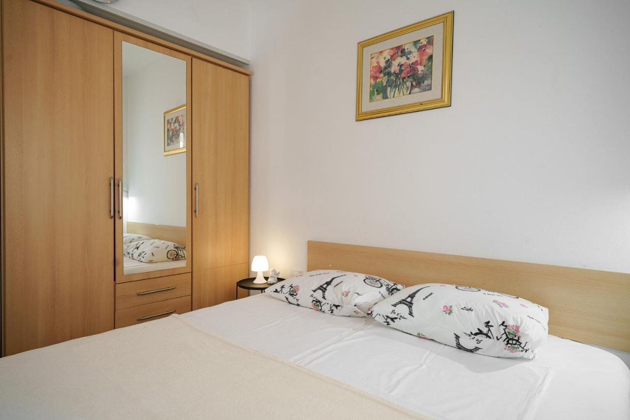 Apartmani Nedoklan Srima Εξωτερικό φωτογραφία
